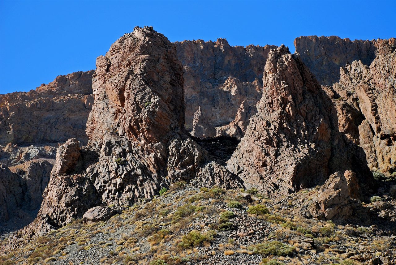 Roques del Agua or Roques de Melo climbing area